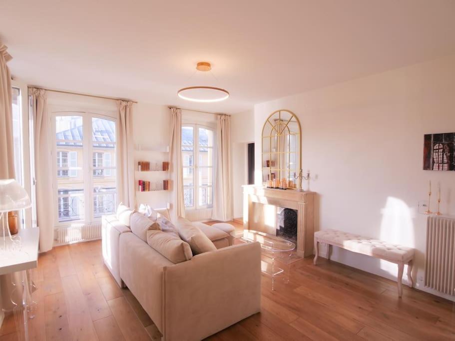 Апартаменты Charme Et Modernite Au Coeur Du Quartier St Louis Версаль Экстерьер фото